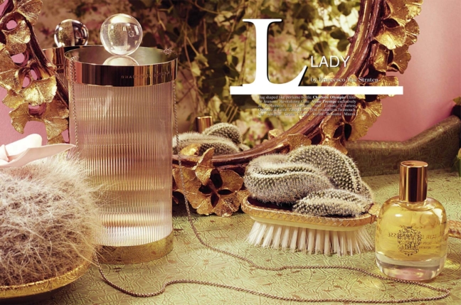 VOGUE-ACCESSORITALY_MAKEUPTABLE_1728
